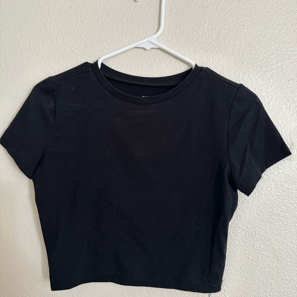 black crop top